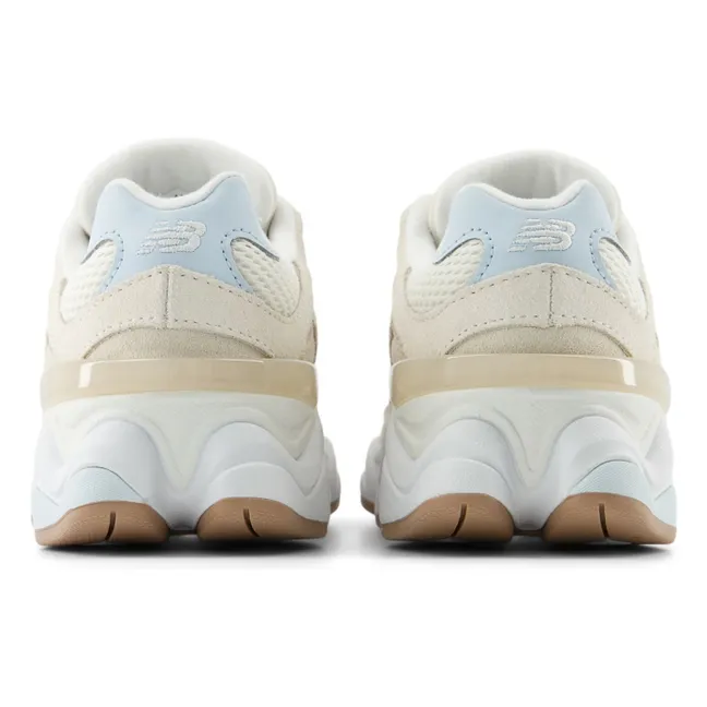 Turnschuhe mit Schnürung 9060 | Pfirsichfarben