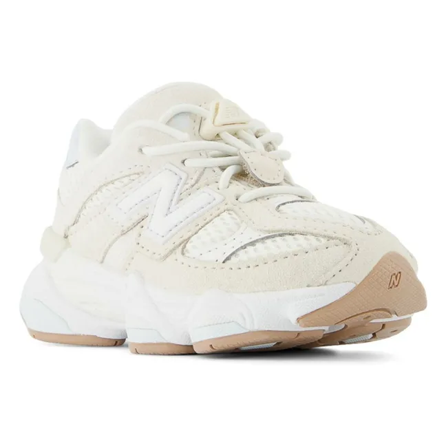 Turnschuhe mit elastischer Spitze 9060 | Pfirsichfarben