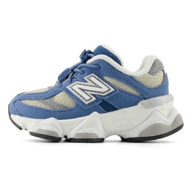 Turnschuhe mit elastischer Spitze 9060 | Blau
