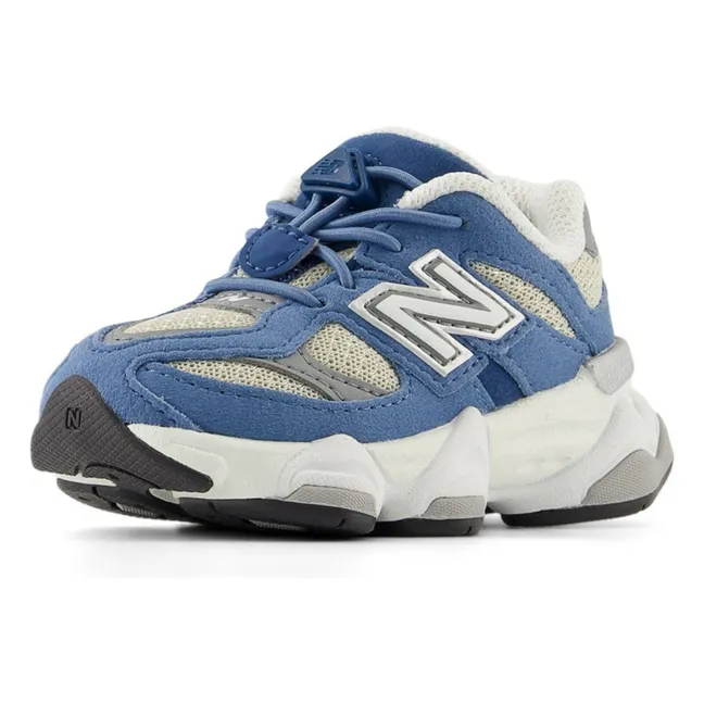 Turnschuhe mit elastischer Spitze 9060 | Blau