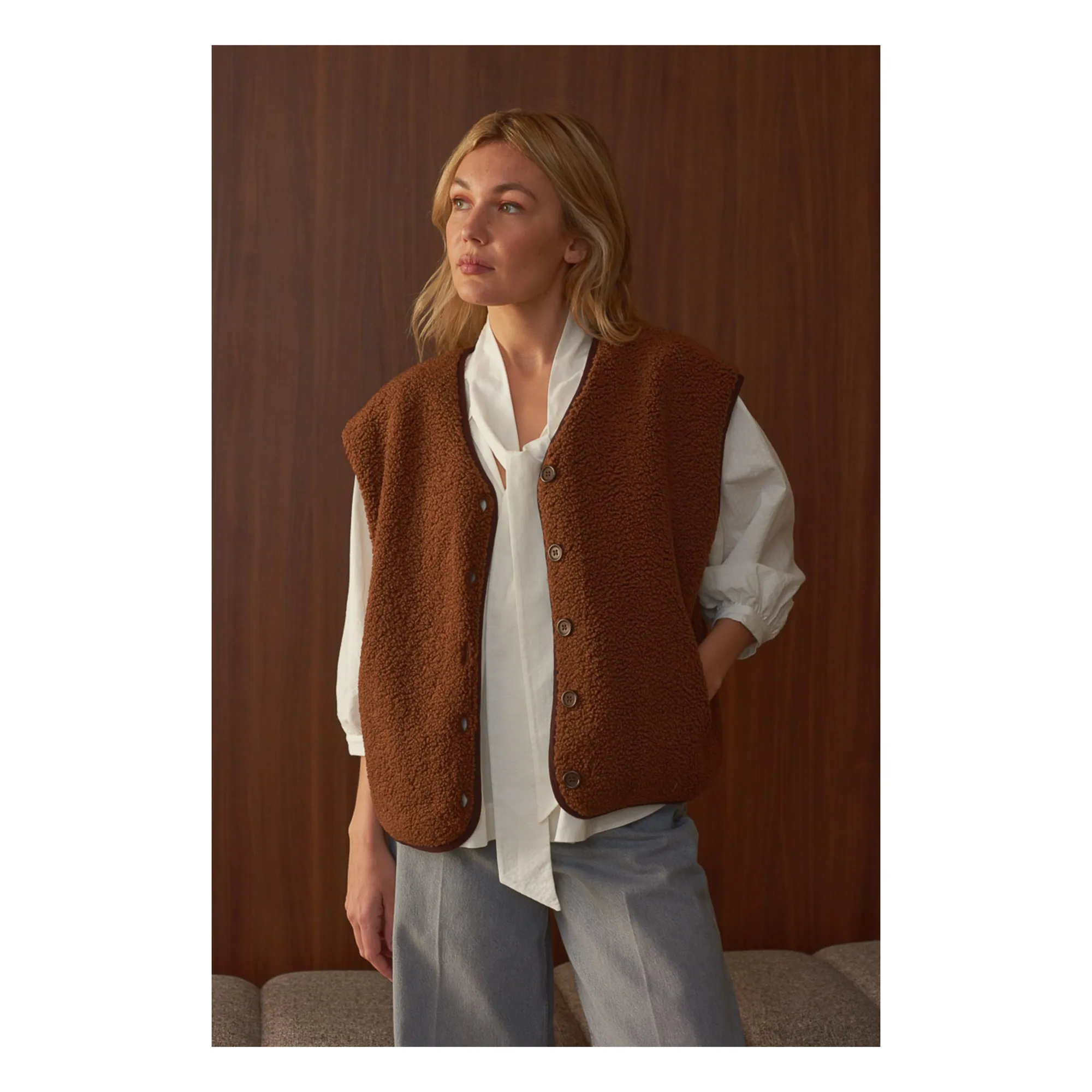 Marlot Paris Women's Brown Neo Sleeveless Jacket - Collection
