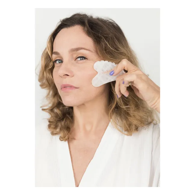 Gua Sha Cuore con denti, giada bianca