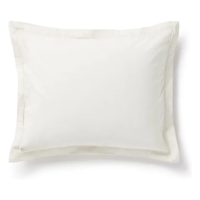 Dainty pillowcase