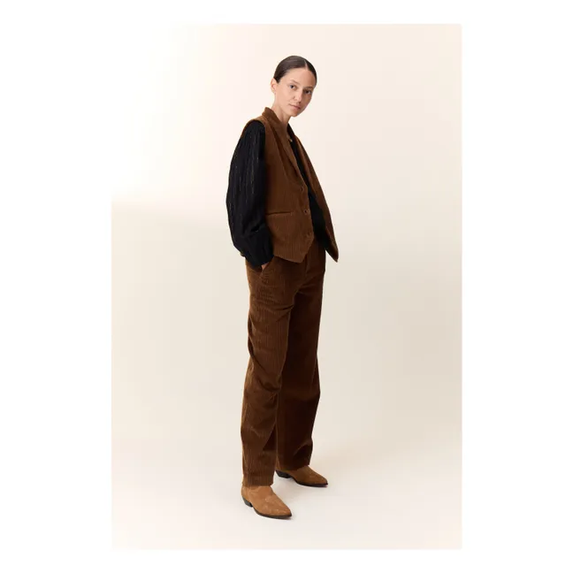 Vuela Corduroy Organic Cotton Sleeveless Jacket | Brown