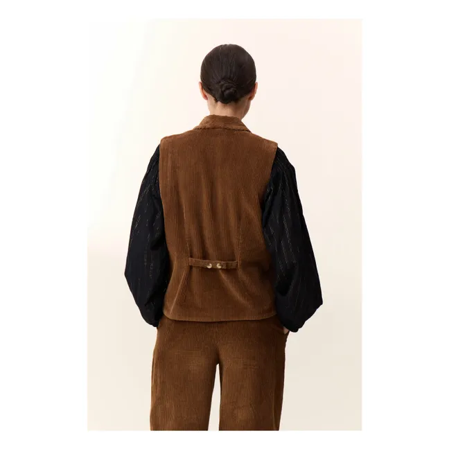 Vuela Corduroy Organic Cotton Sleeveless Jacket | Brown