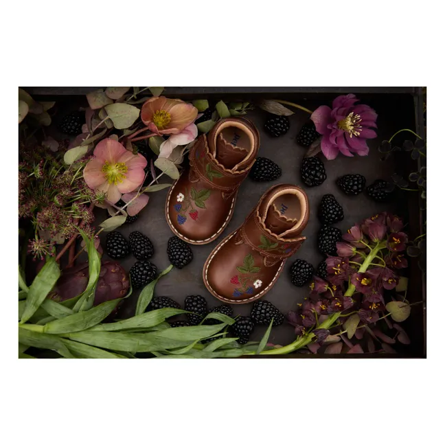 Scallop Blackberries Scratch Boots - Uniqua Collection | Brown