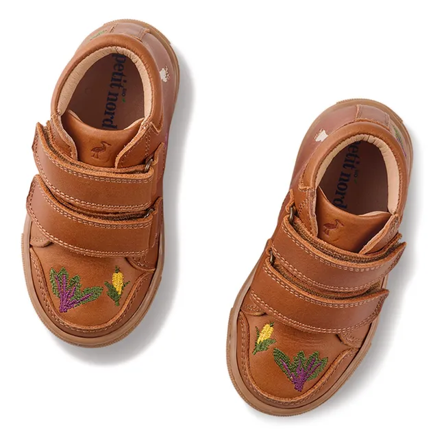 Sneakers con graffi del raccolto autunnale - Collezione Uniqua | Cognac
