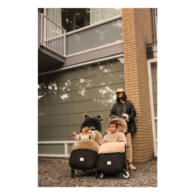 Universal fixed harness footmuff in lambskin | Toast