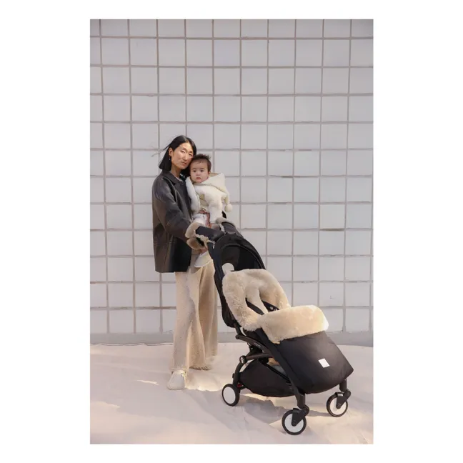 Universal fixed harness footmuff in lambskin | Toast