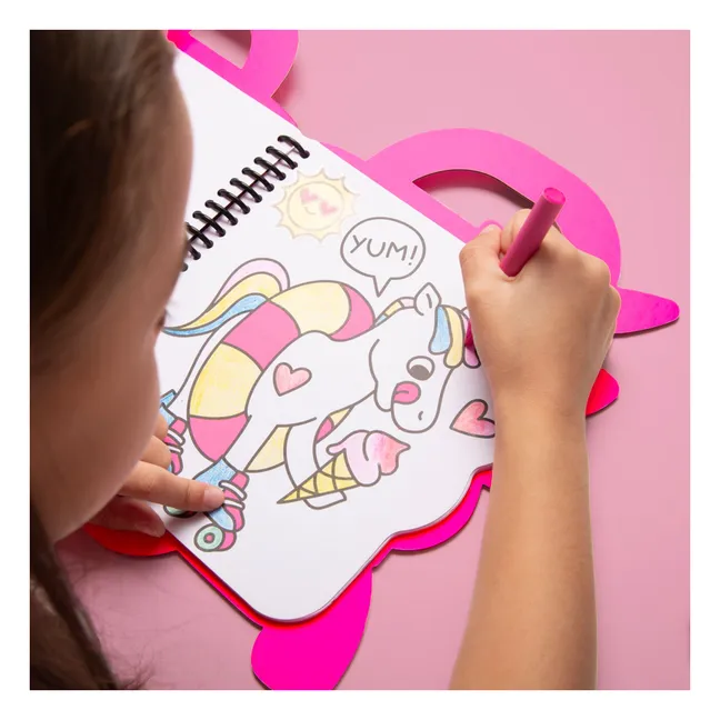 Cahier de coloriage avec stickers Lily