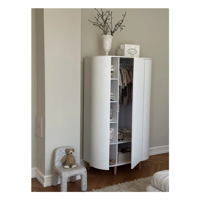 Kai wardrobe | White