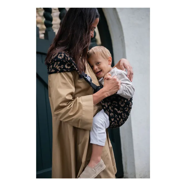 Carry &amp; Walk baby carrier | Black Leopard