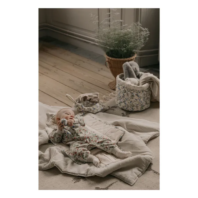 Dainty travel changing mat