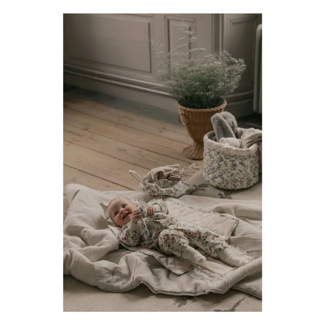 Dainty travel changing mat