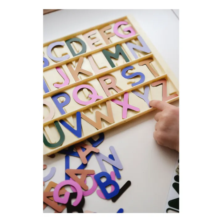 Small Capital Letters Magnets- Product image n°6