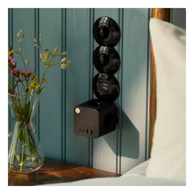 Regleta compacta Ampie | Negro