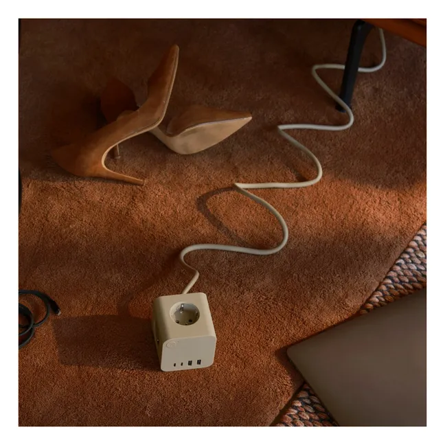 Ampie power strip | Sand