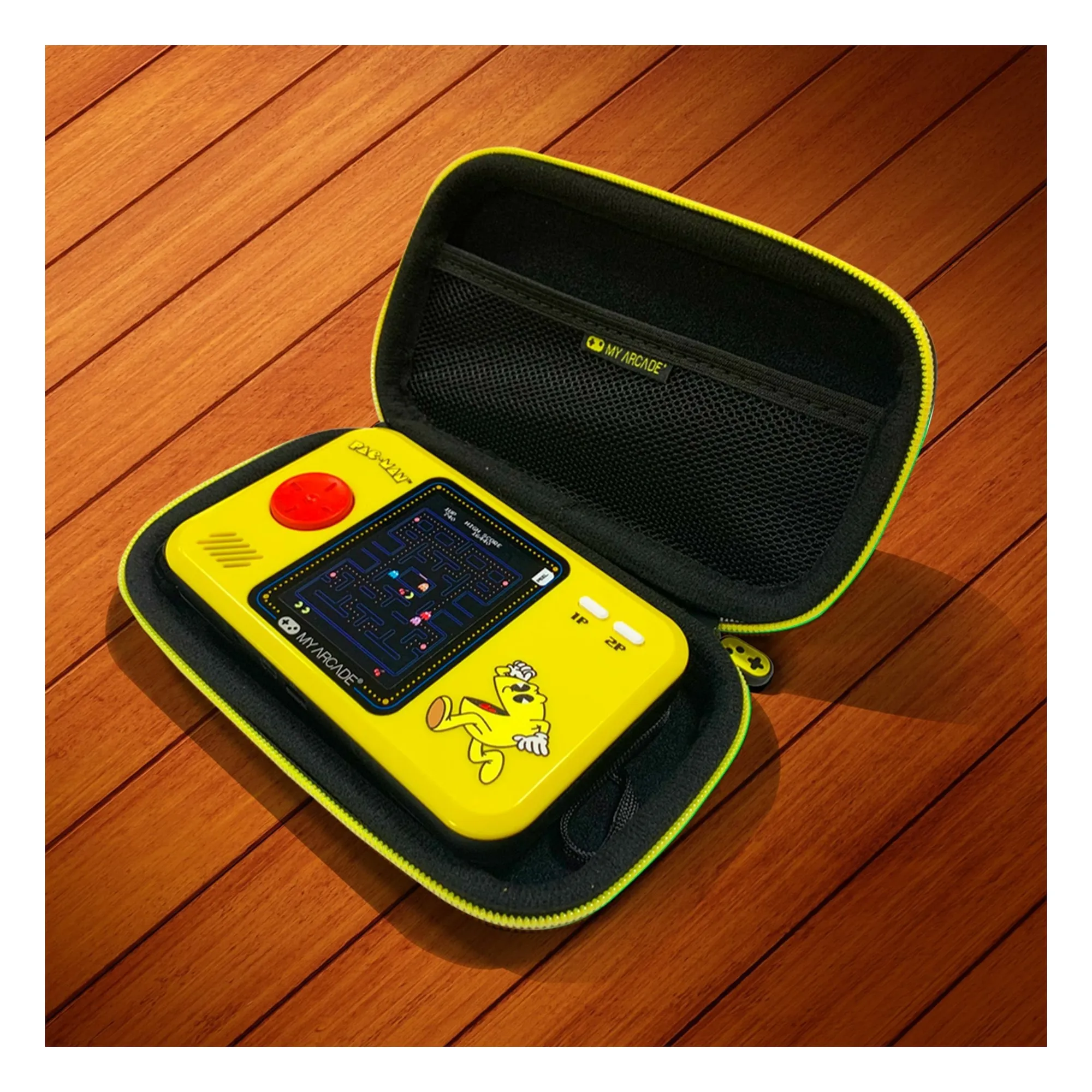 Console de jeux avec son étui Pac-Man- Image produit n°2