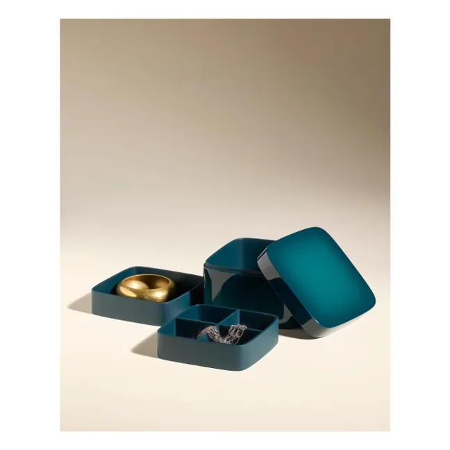 Oscar lacquered jewelry box | Sarah Blue