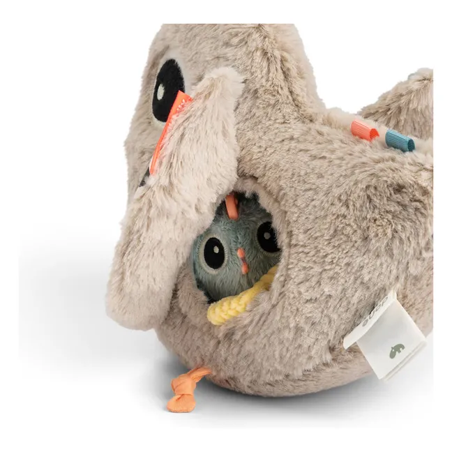Clucky hide-and-seek toy | Sand