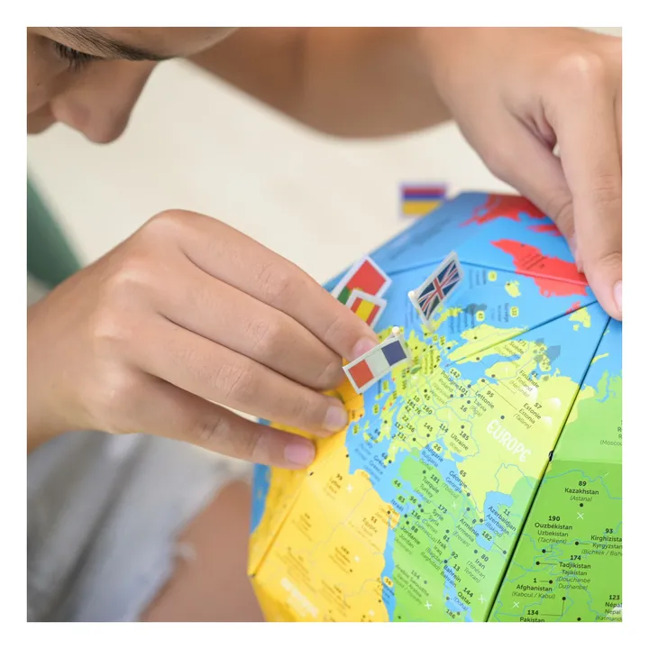 Globe à construire Drapeaux- Image produit n°7