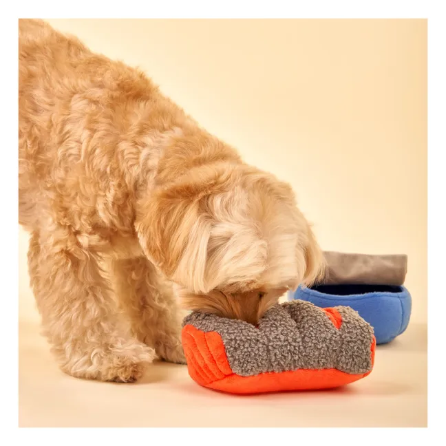 Tinned Salmon digging toy