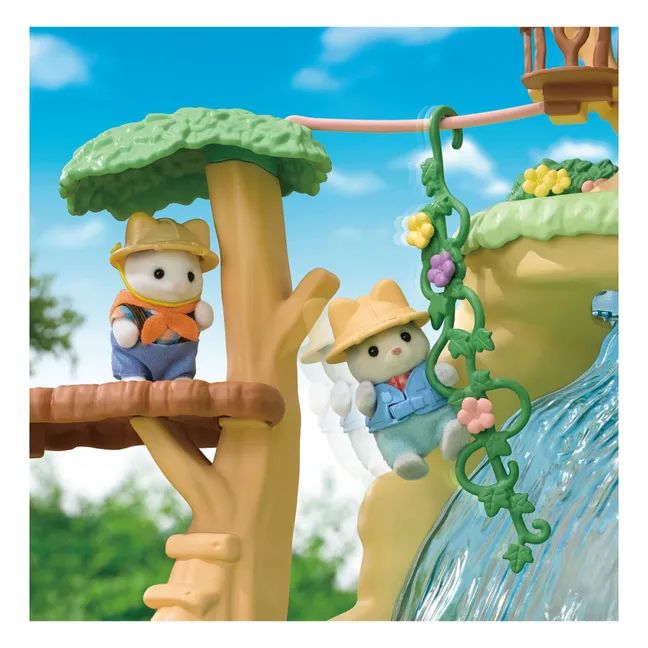 La cascade de la forêt secrète