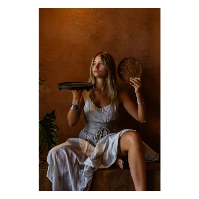 Assiette avec piétement en terracotta | Noir