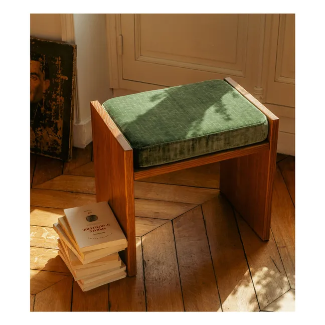 Tabouret Chiesa velours côtelé brillant et frêne finition iroko | Vert olive