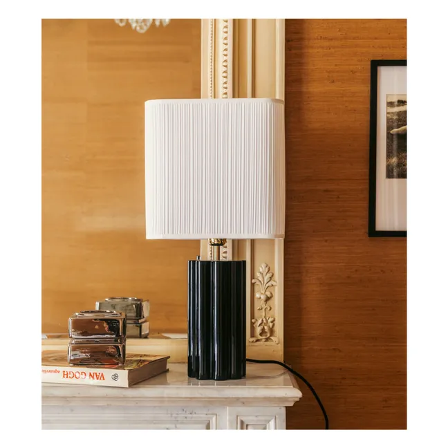 Lampe à poser Gioia en bois laqué et coton plissé – Version EU (220 V) | Noir