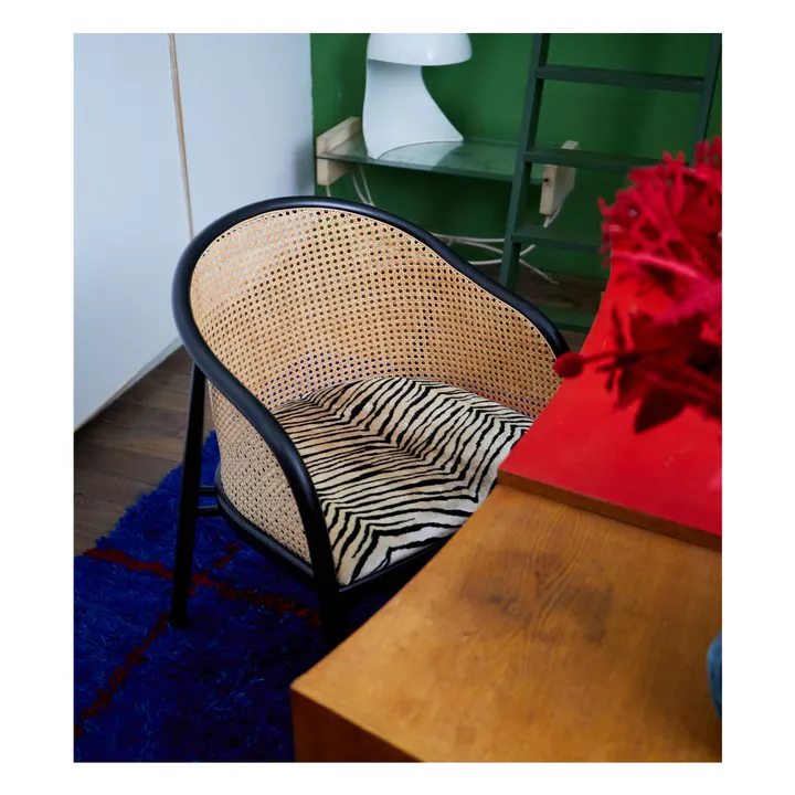 Fauteuil cannage Cavalo en velours finition hêtre noir- Image produit n°1