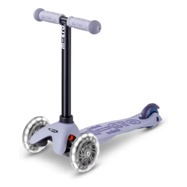 Mini Micro Deluxe Rock&amp;Go LED Scooter | Lavanda