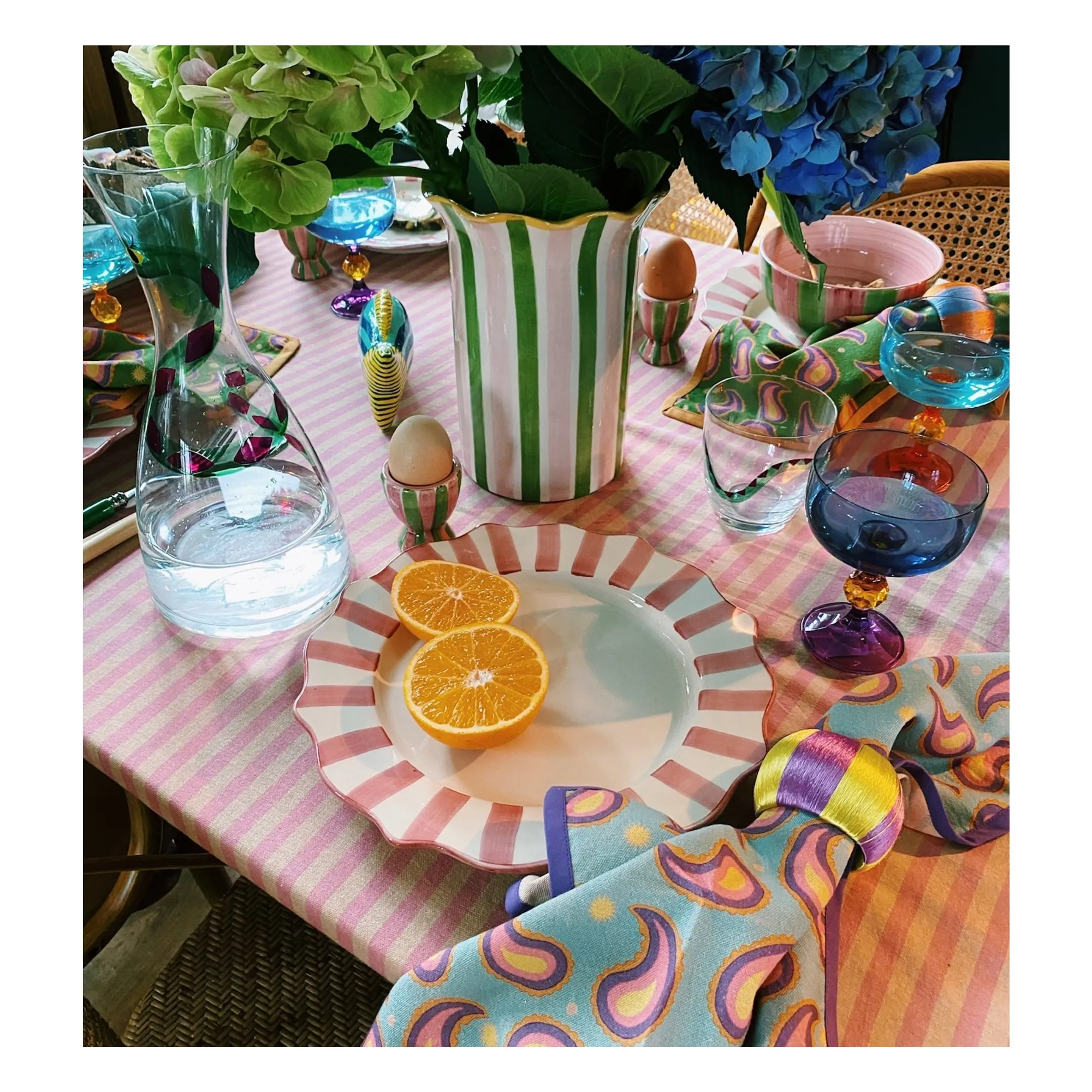 Assiette rayée - 27cm | Rose- Image produit n°1