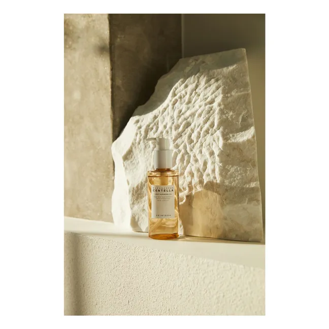 Huile légère démaquillante à la centella asiatica - 200ml