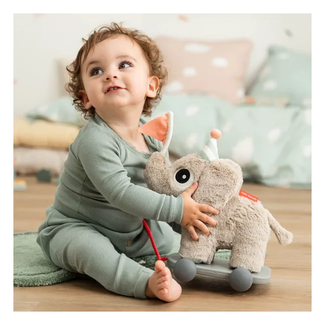 Elphee pull-along toy | Sand
