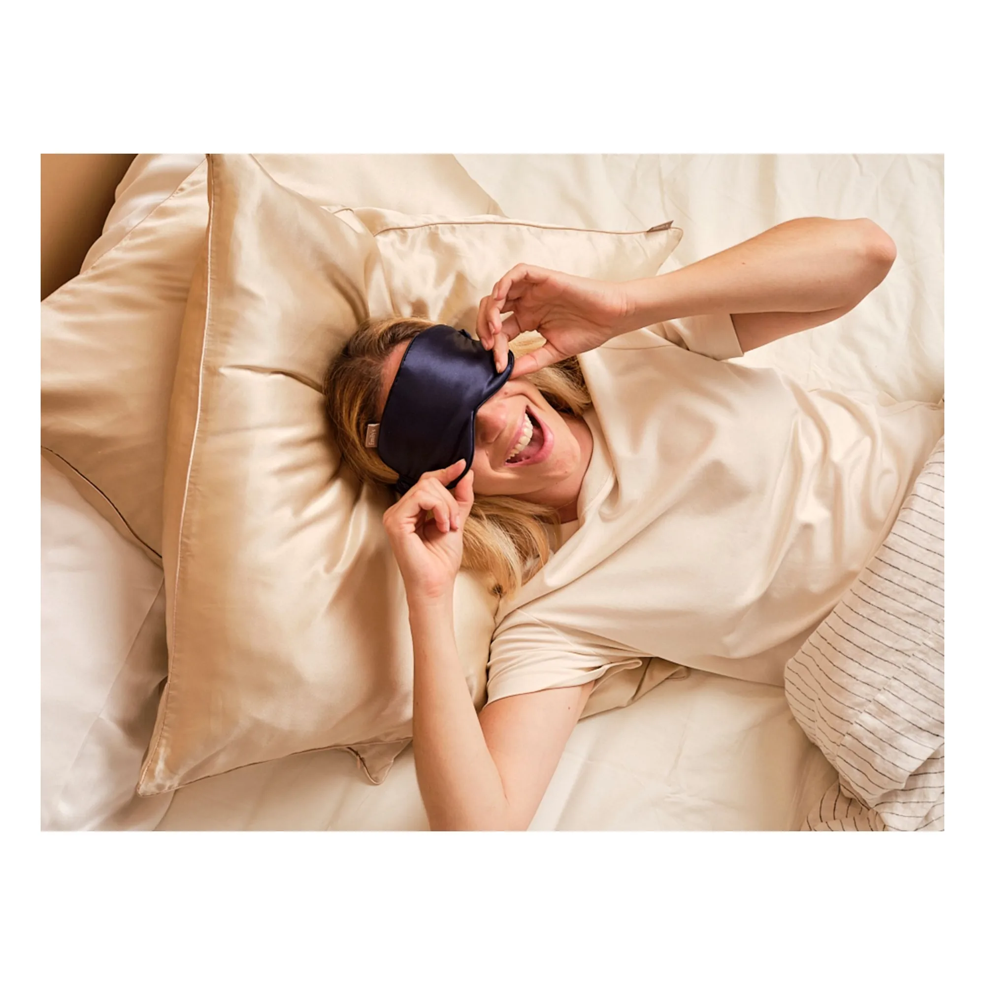 Emily's Pillow - Masque sommeil en soie (Emily's Pillow) - Image 1