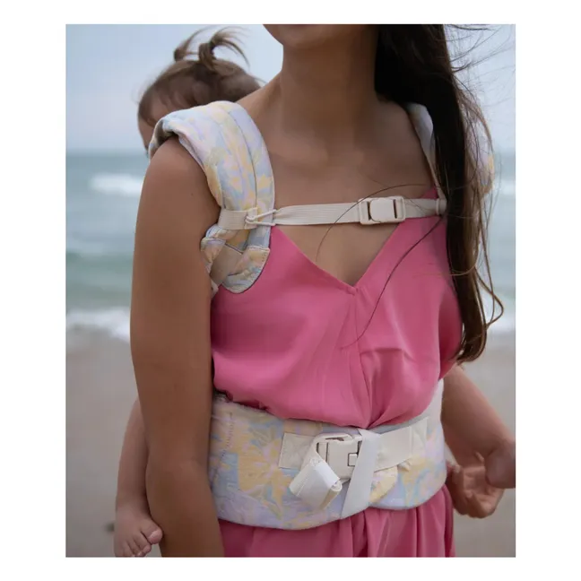 Carry &amp; Bloom baby carrier | Pastel