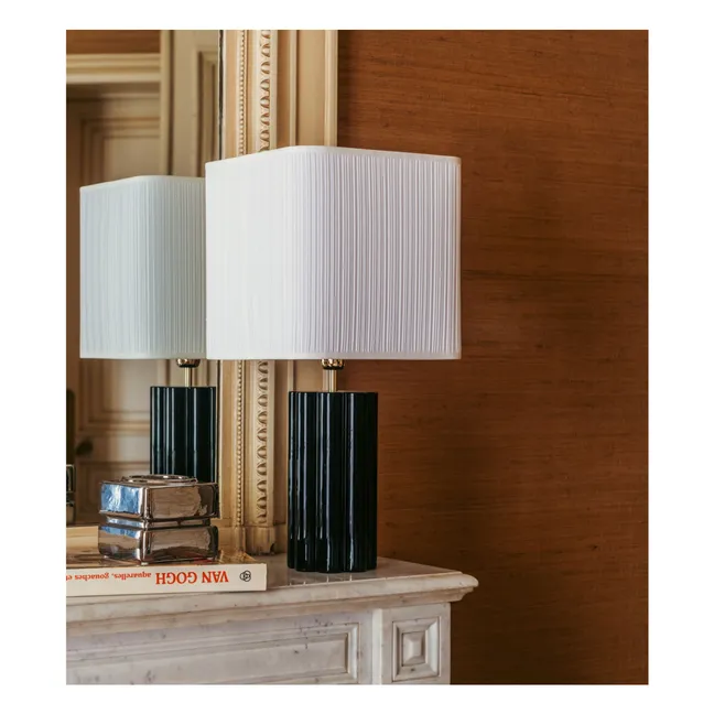 Lampe à poser Gioia en bois laqué et coton plissé – Version US (120 V) | Noir