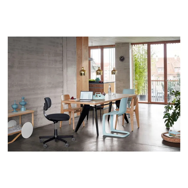 Table EM en chêne naturel huilé 220x90 cm - piètement noir - Jean Prouvé | Chêne