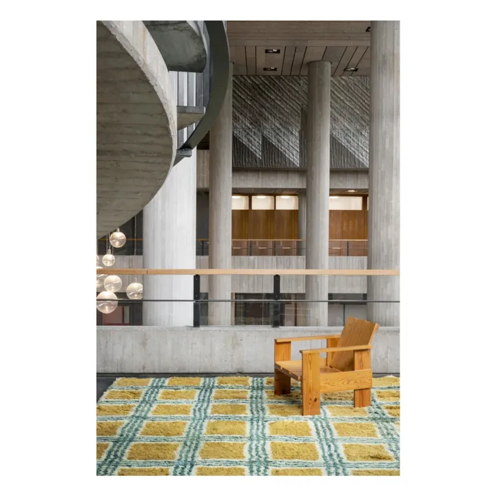 Tapis en laine Pergola, Evelina Kroon | Jaune moutarde- Image produit n°1