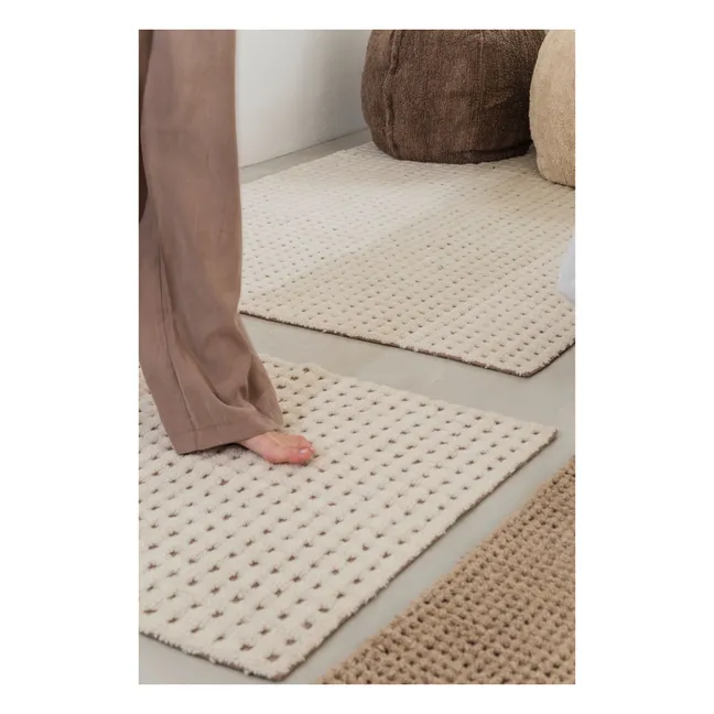 Carpet Reveal | Ecru