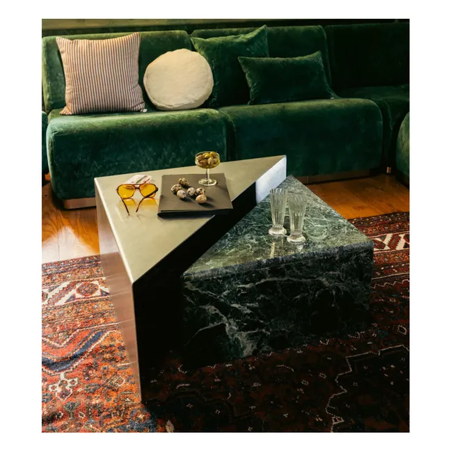 Tavolino Triangolo in marmo e alluminio spazzolato | Verde Granito