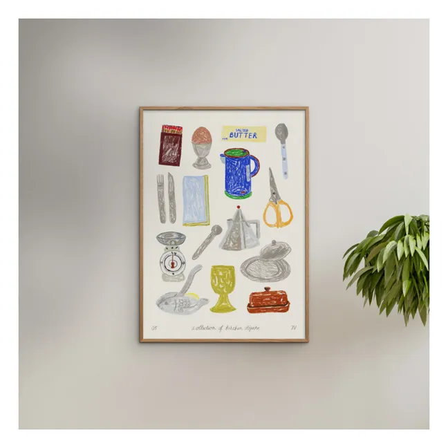 Una collezione di oggetti da cucina