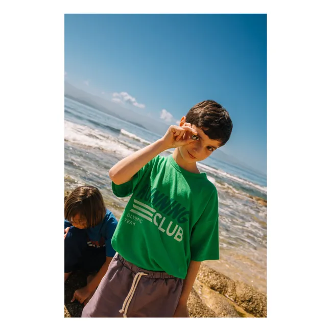 Camiseta de algodón orgánico Dylan Running Club | Verde Prado