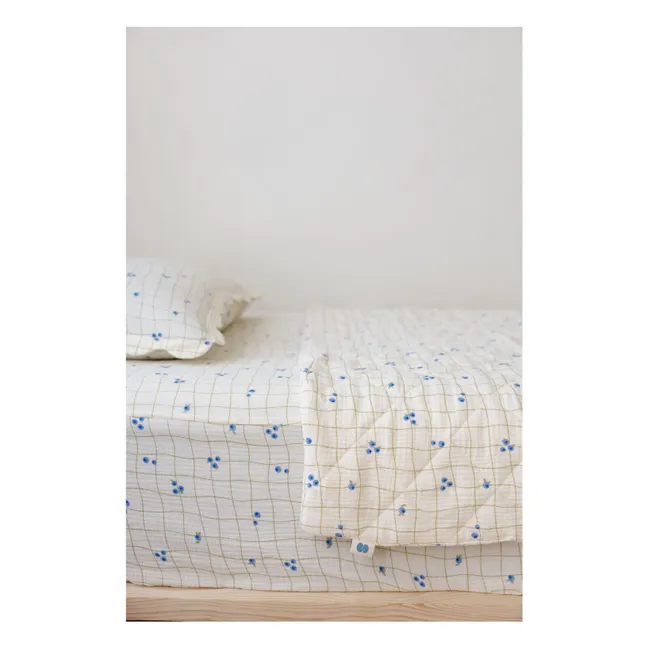 Blueberries quilted blanket in organic cotton