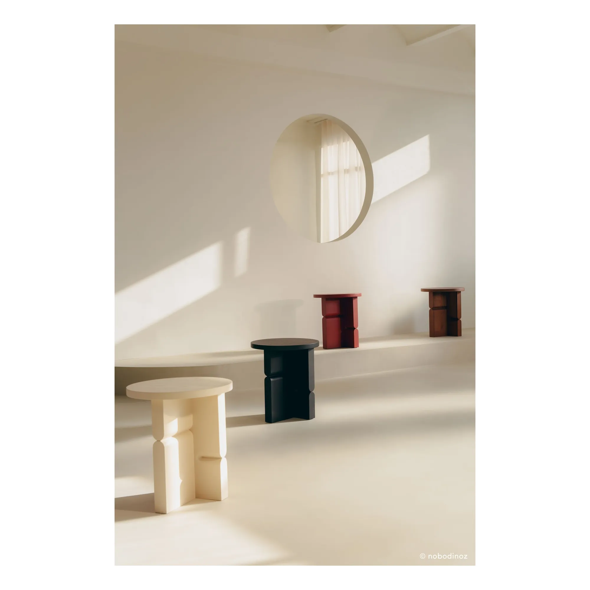 Table d'appoint en bois peint Noon | Rouge Brun- Image produit n°1