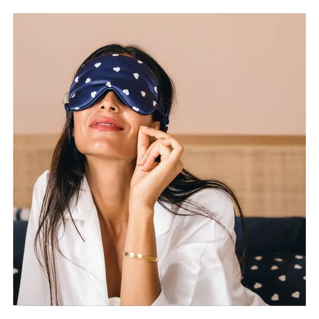 Masque de sommeil en soie de mûrier imprimé cœur  | Bleu nuit
