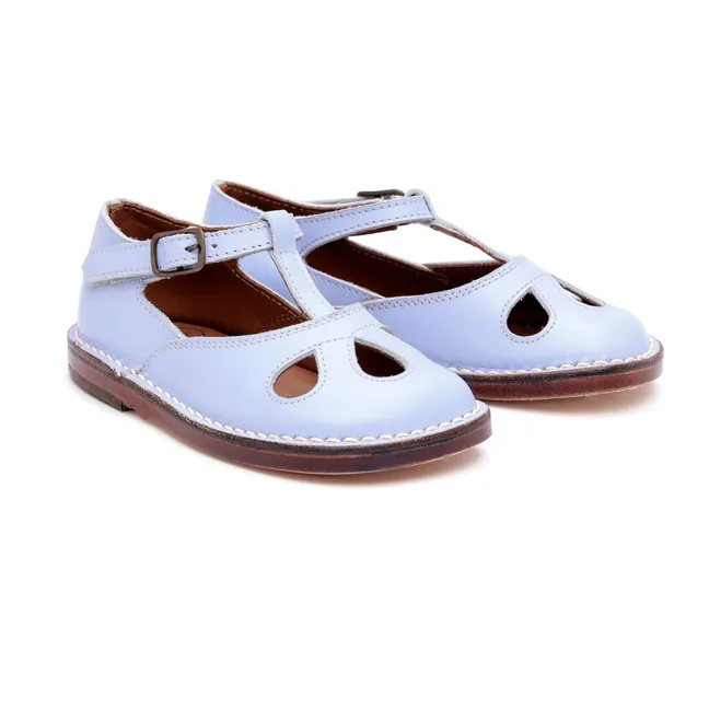 Rascarse los zapatos | Azul cielo