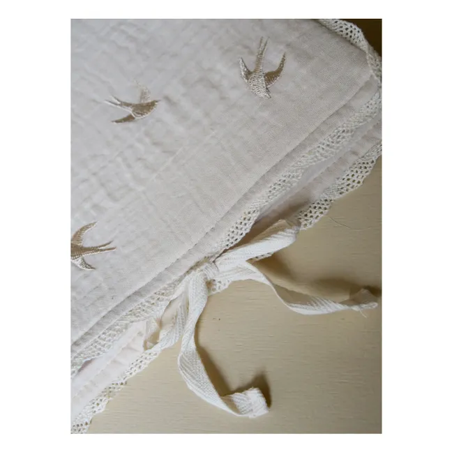 Portada de la cartilla sanitaria Swallows