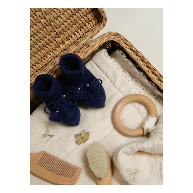 Knitted slippers and embroidered pouch | Navy blue